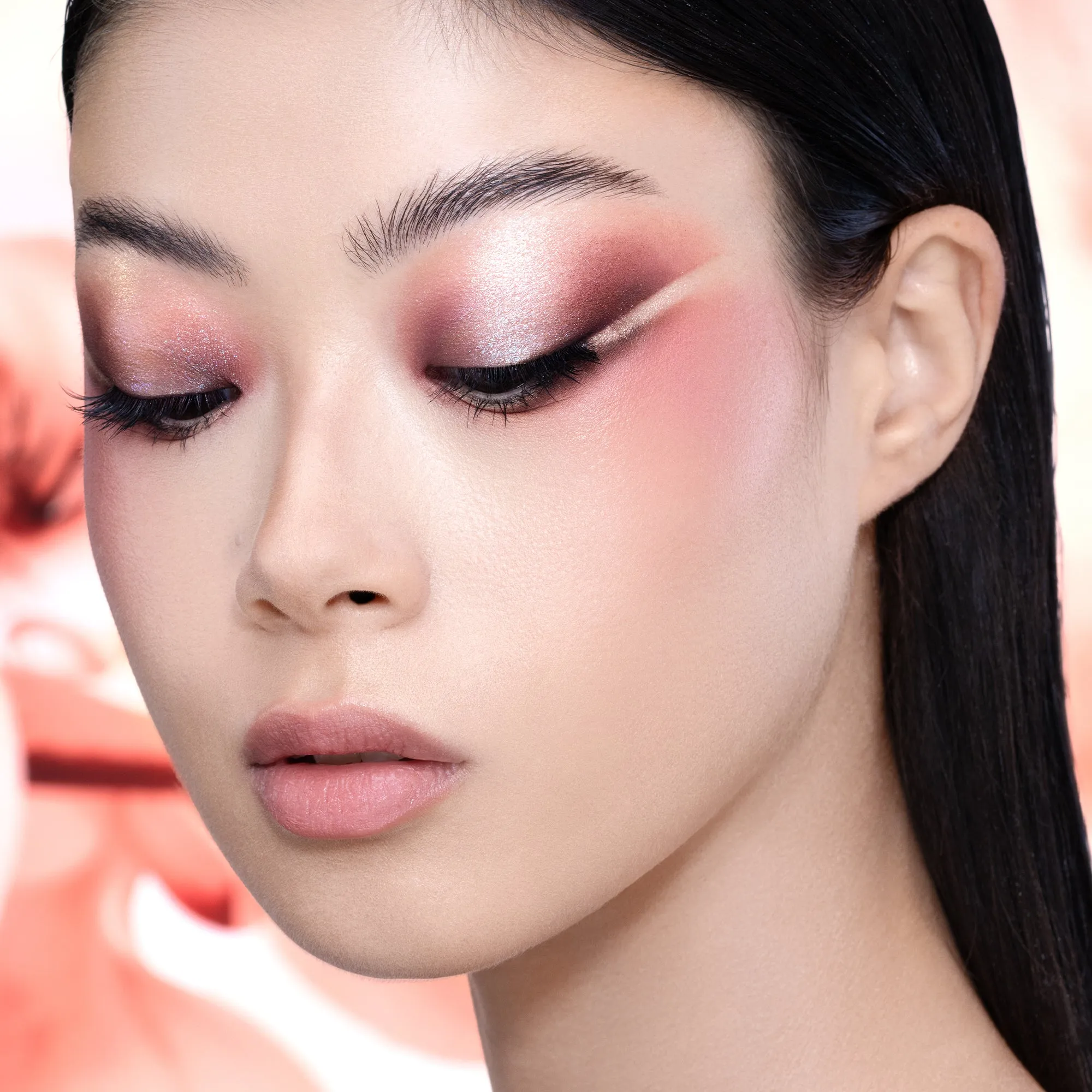 BLOOM EYESHADOW PALETTE