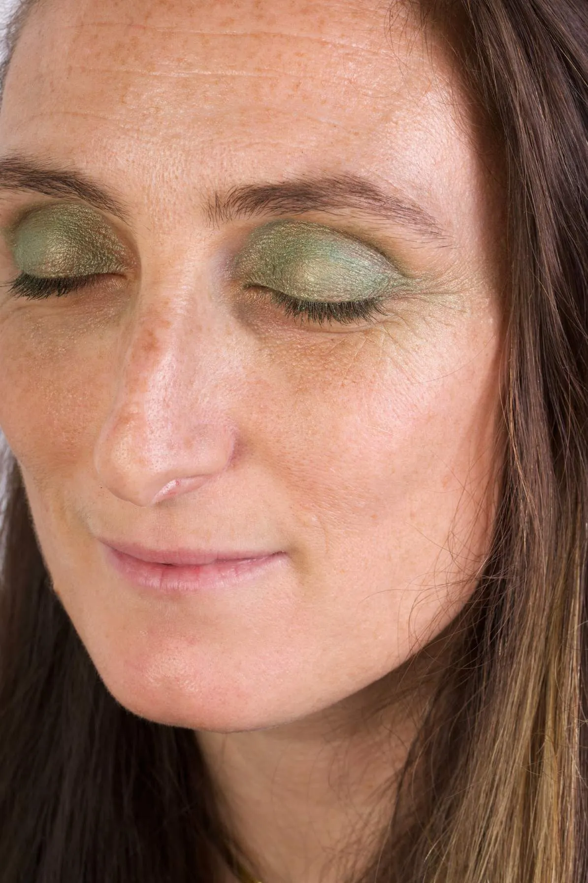Christmas Gift Giveaway - Coral Reef Eyeshadow Bundle Offer