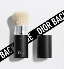 Dior Backstage No 17 Retractable Kabuki Brush
