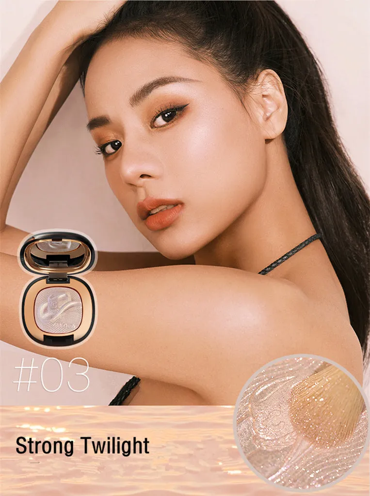 Girls Crush Wild Trip Series Pearlescent Highlighter