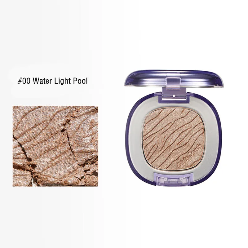 Girls Crush Wild Trip Series Pearlescent Highlighter