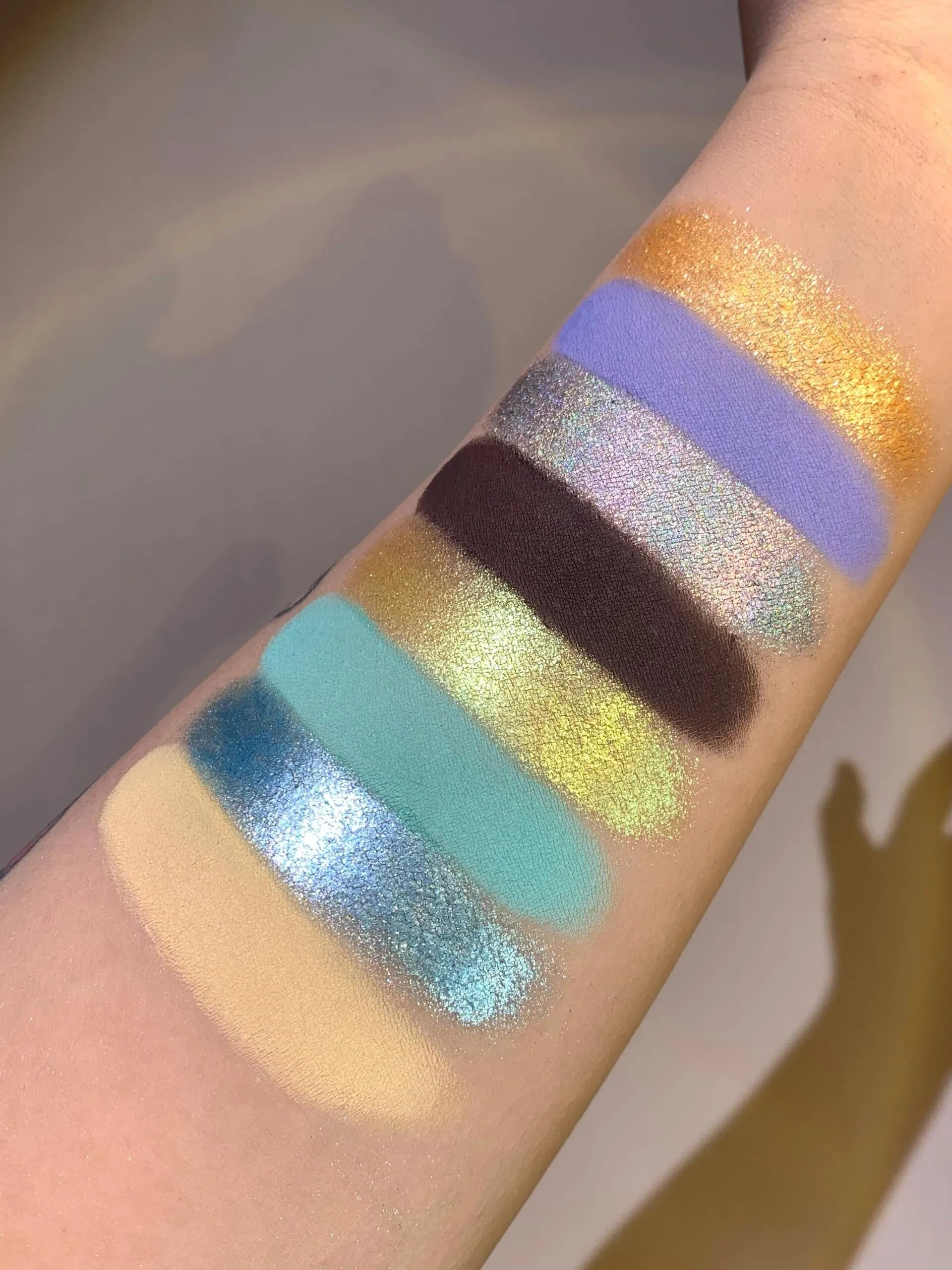 Narimi "Back to the 90s" Eyeshadow Palette - #11 Pegasus Knight (Gilded Gold)