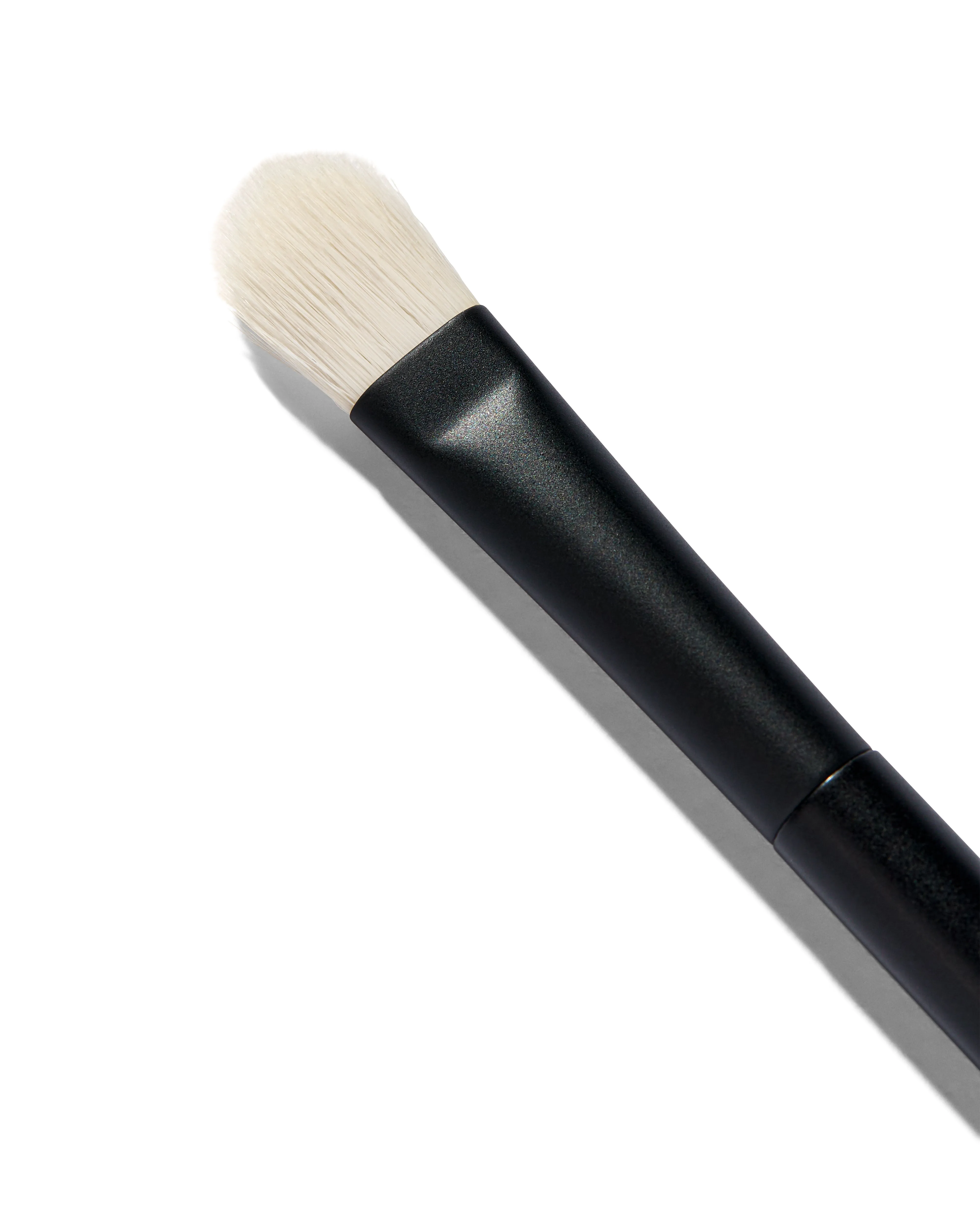 No. 7 (Seamless Blend Brush)