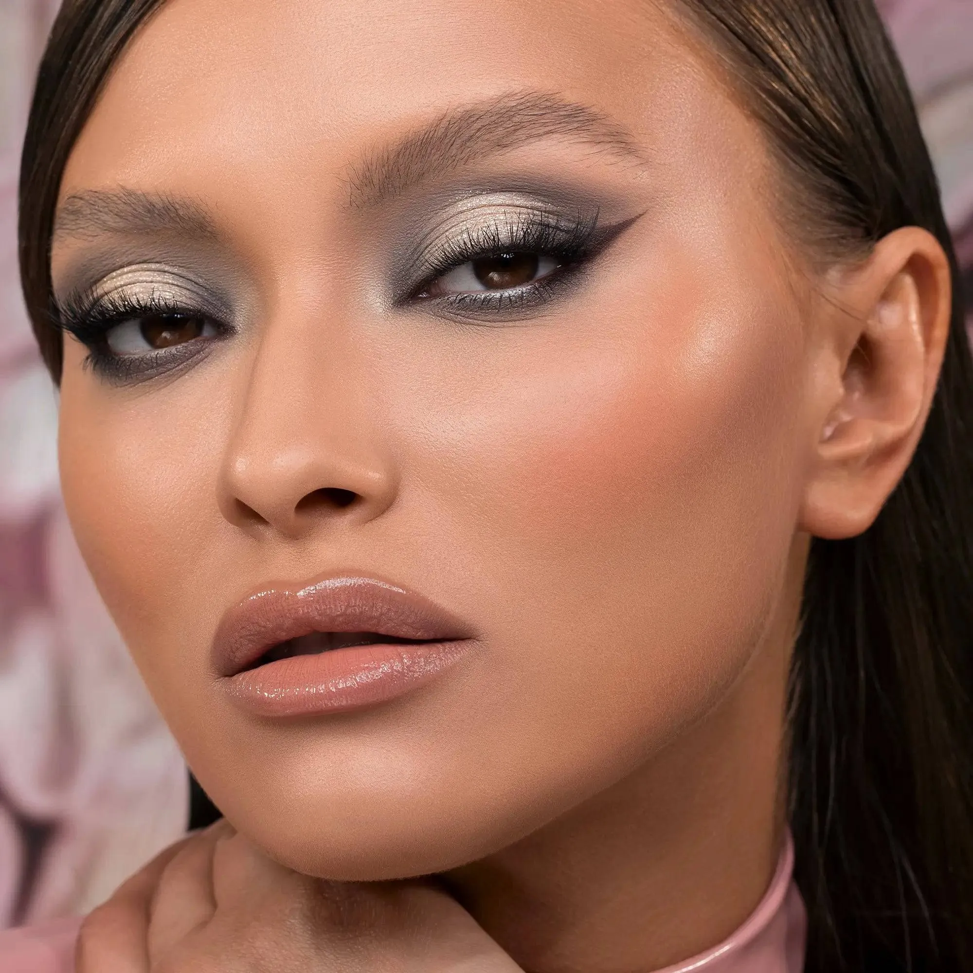 RETRO GLAM EYESHADOW PALETTE