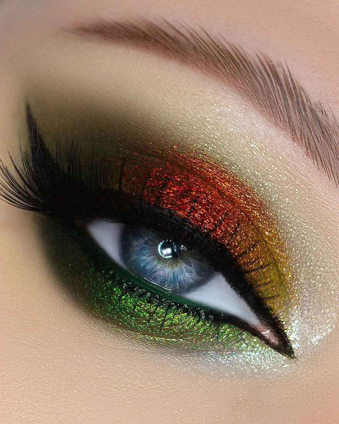 Shellwe Makeup Liana Matte-Satin Shimmer Chameleon Green Eyeshadow Palette
