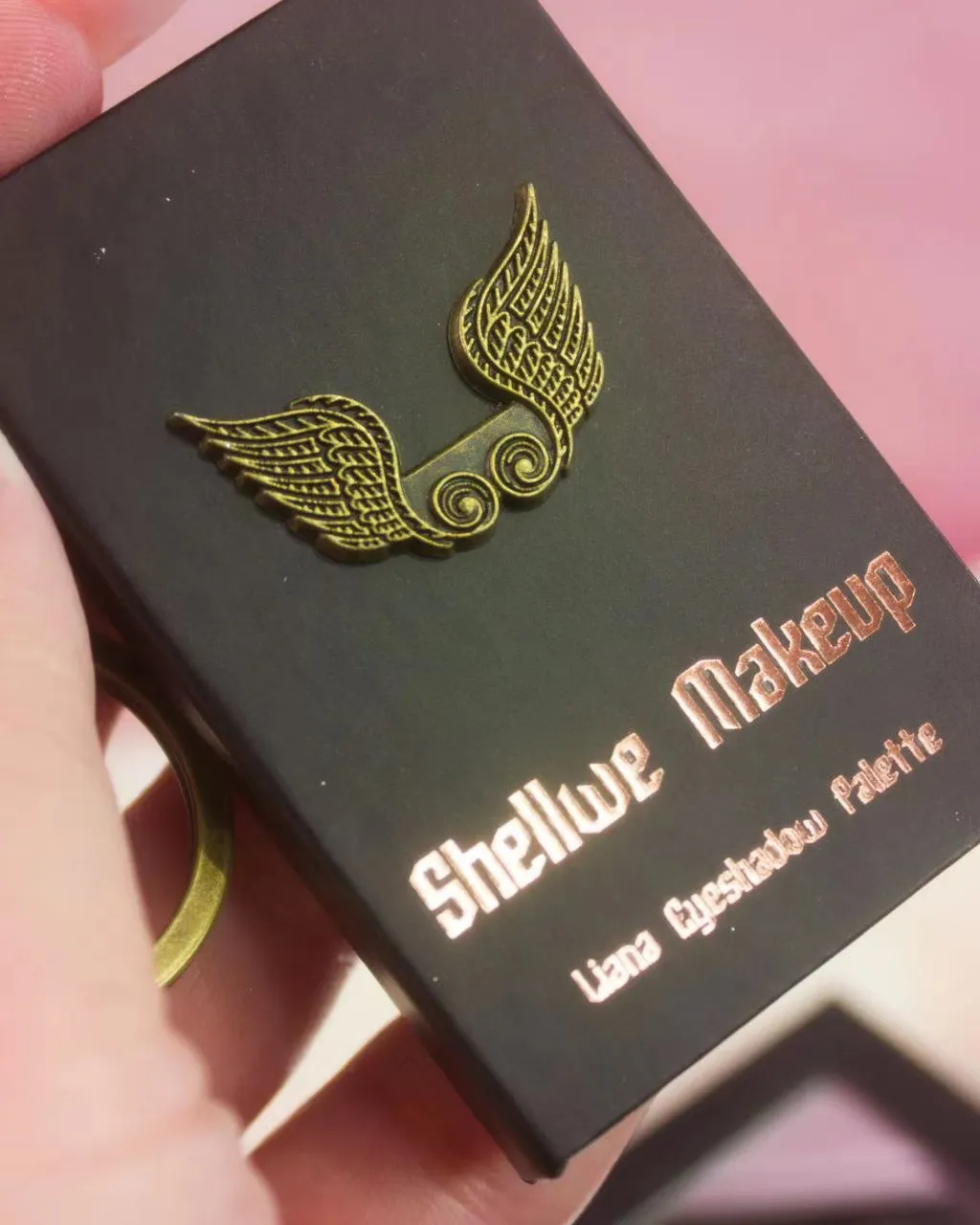 Shellwe Makeup Liana Matte-Satin Shimmer Chameleon Green Eyeshadow Palette